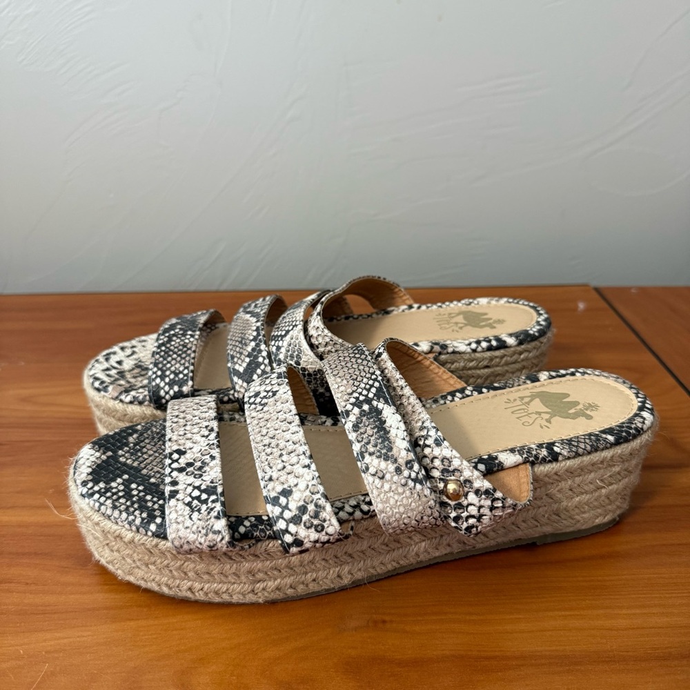 Camel Toes Platform Espadrille Sandal Slip‎ On Snakeskin Strappy Casual 9